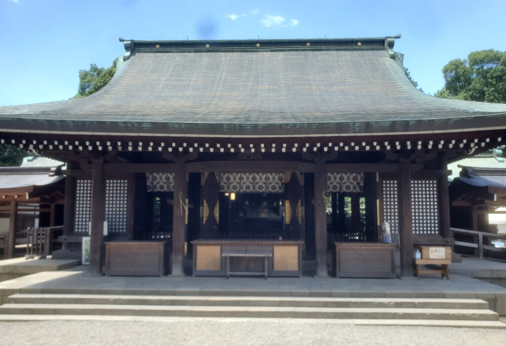 氷川神社の拝殿