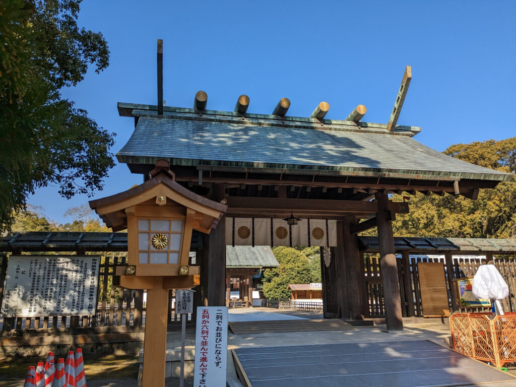 宮崎神宮の神門