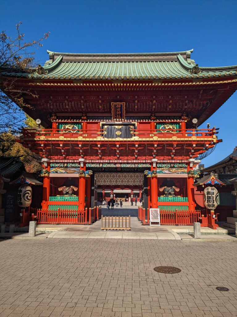 神田神社の随身門