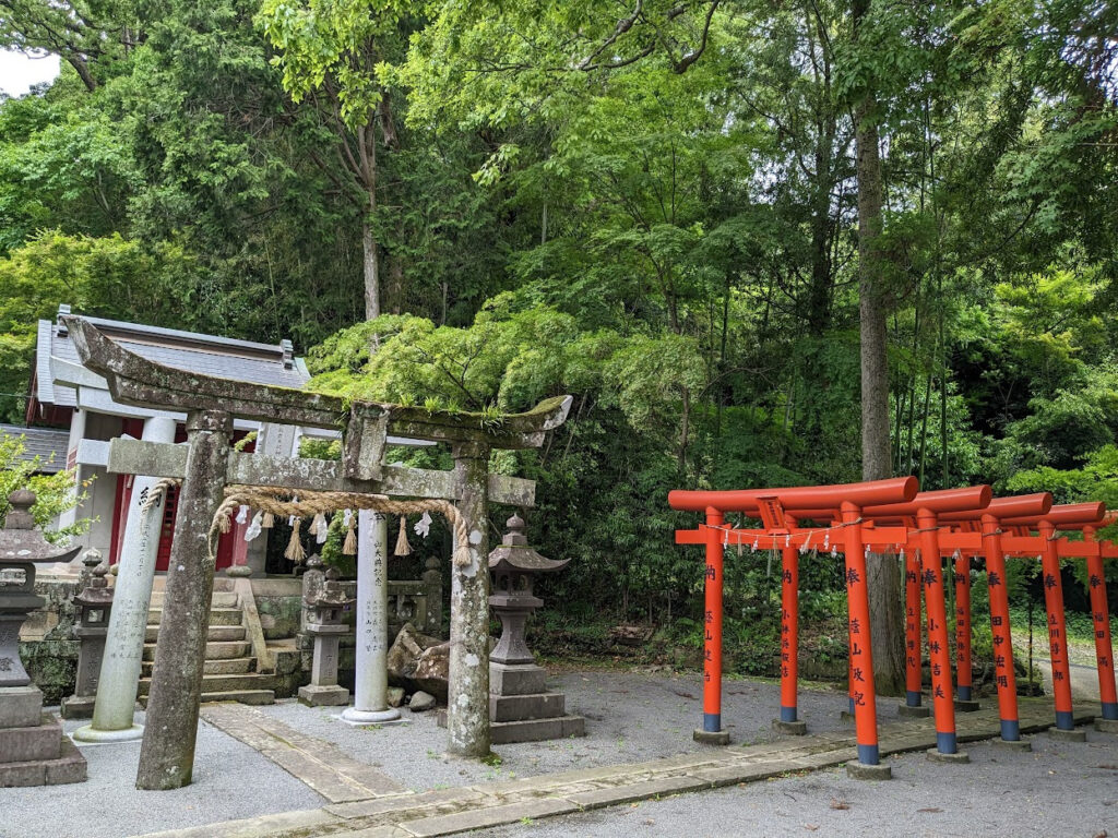 鶴森稲荷神社