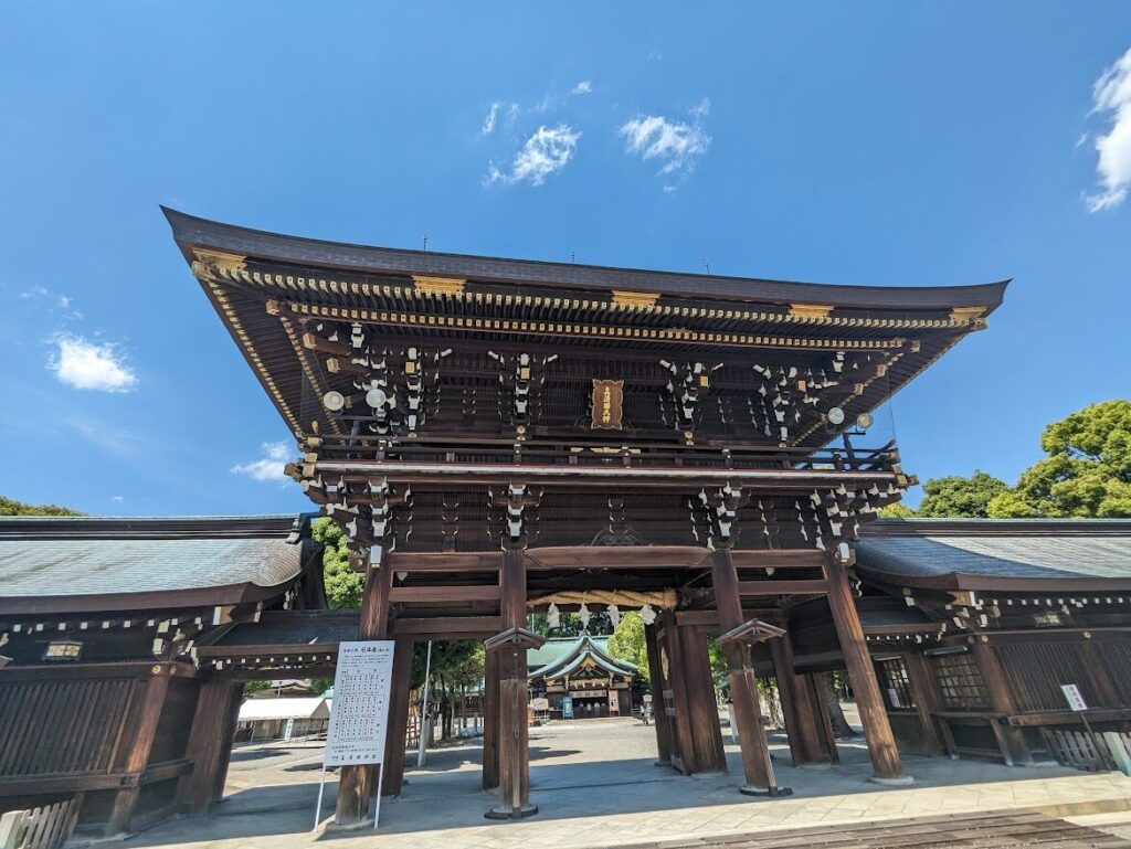 真清田神社,楼門