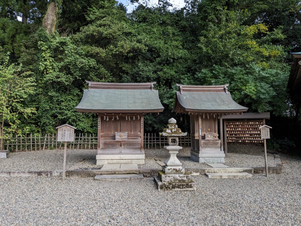 竈神社・年神神社、子安神社