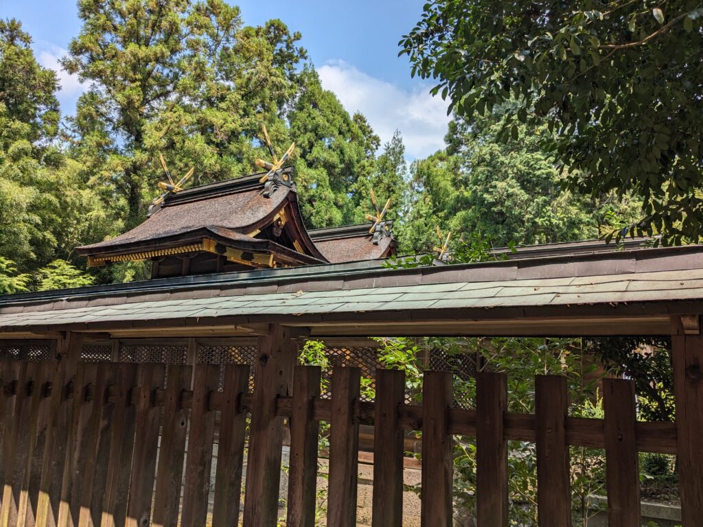 大和神社,本殿