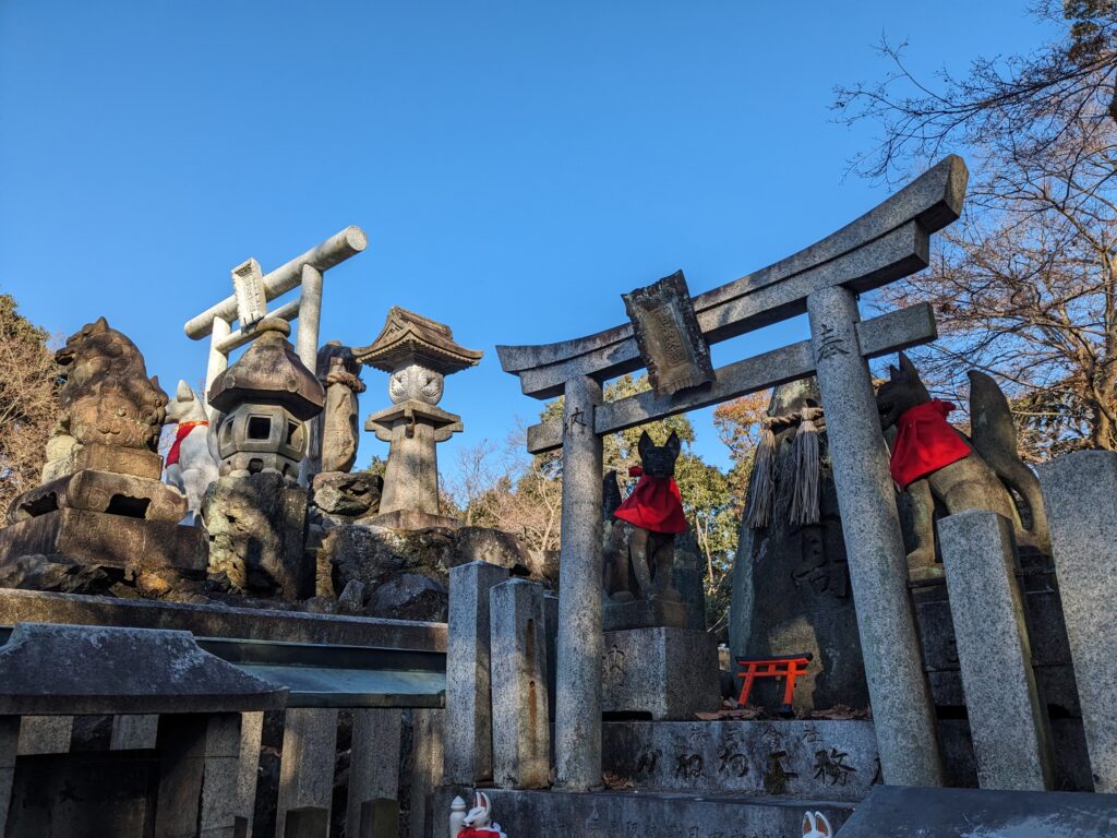 伏見稲荷大社,三ノ峰 (下ノ社)