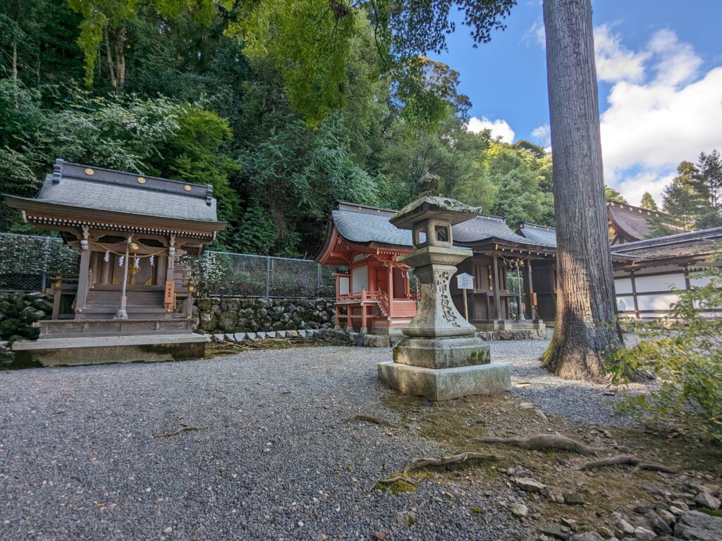 松尾大社,摂社,末社