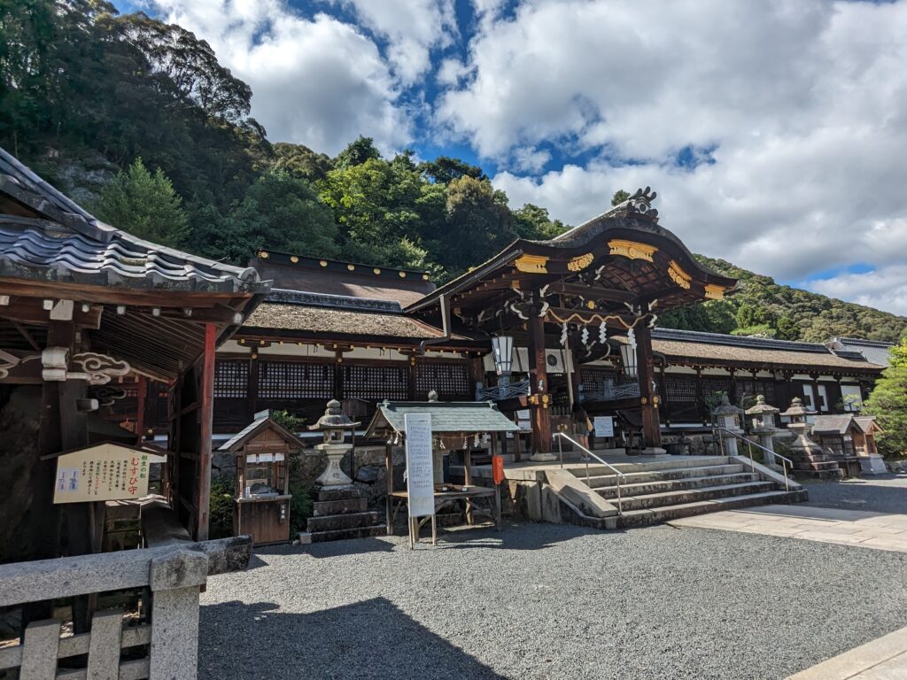 松尾大社社殿,拝殿,本殿