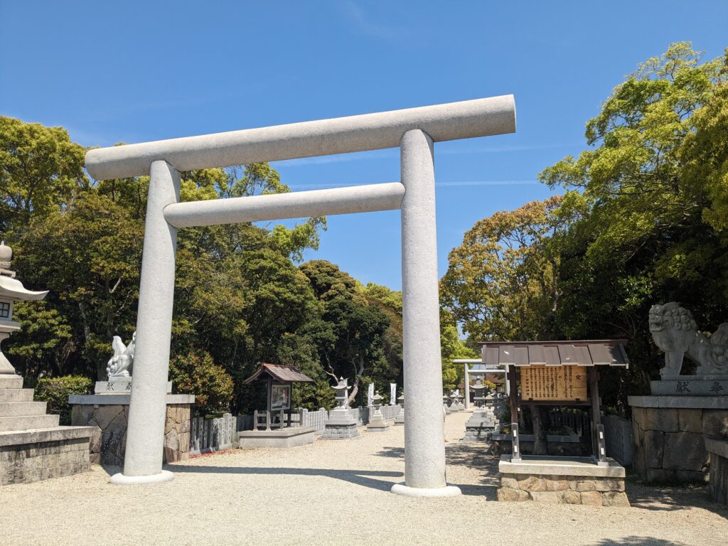 伊弉諾神宮,鳥居