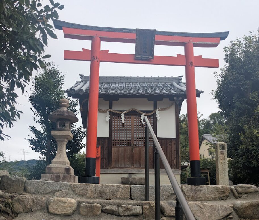 龍田大社,神奈備神社