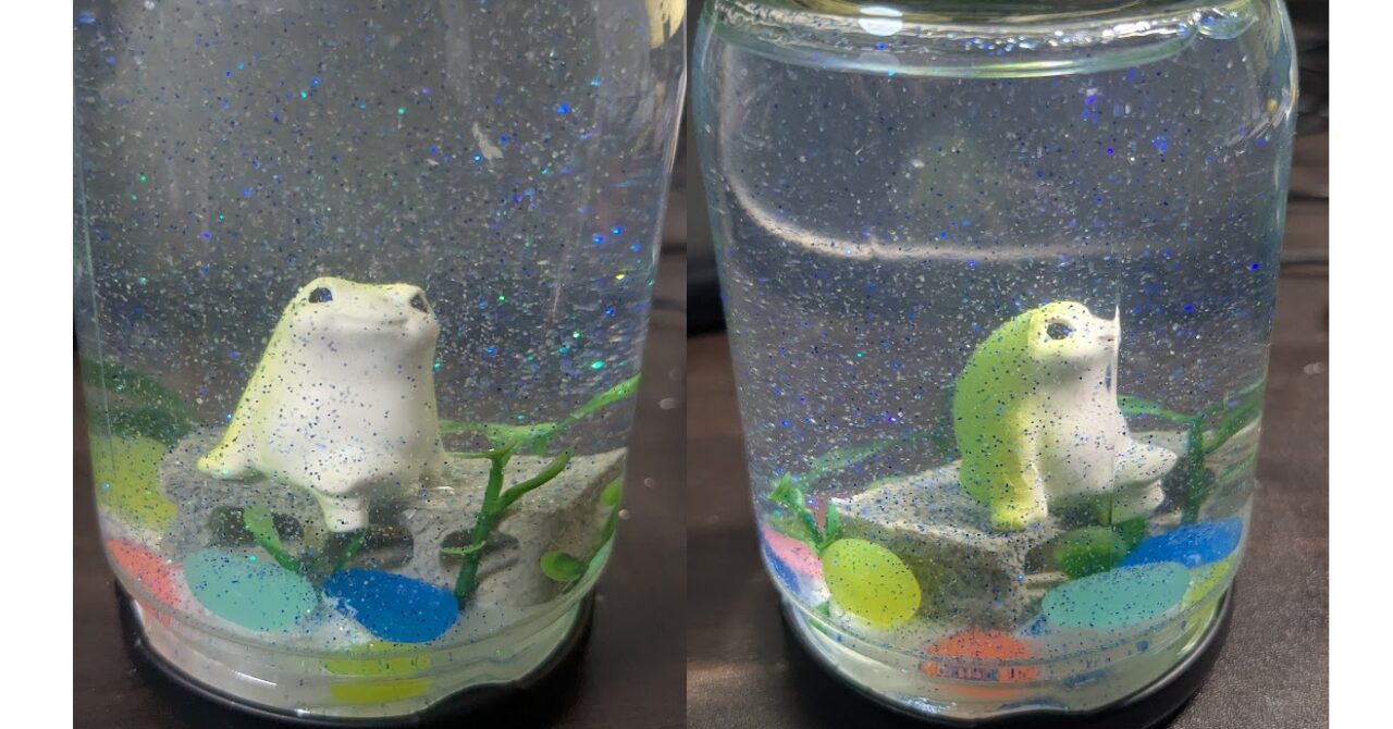 カエルの手作りスノードーム