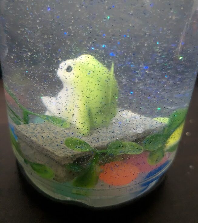 カエルの自作スノードーム