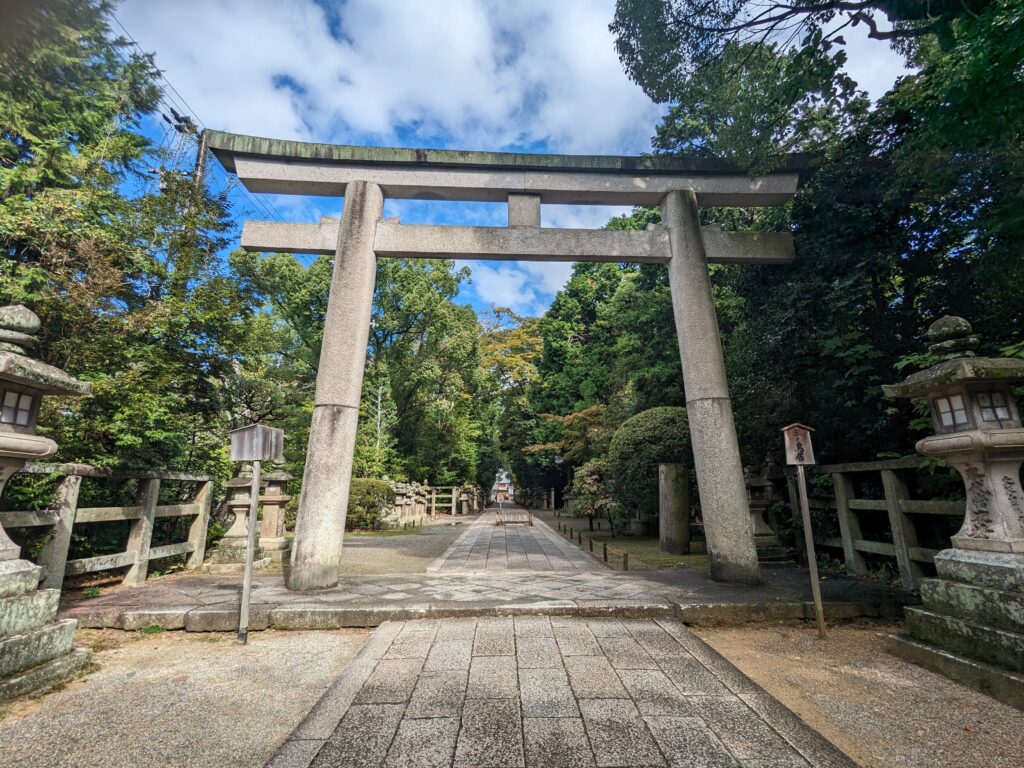 石清水八幡宮,鳥居