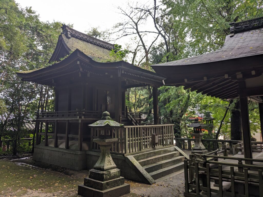 石清水八幡宮,摂社,末社,境内社,高良神社