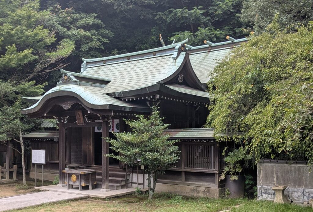赤間神宮,大連神社